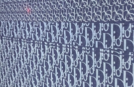 武漢三工激光帶你了解牛仔激光燒花技術(shù)